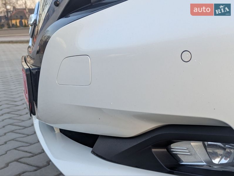Хэтчбек Nissan Leaf 2018 в Дрогобыче