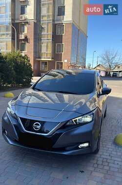 Хетчбек Nissan Leaf 2018 в Одесі