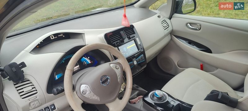 Хэтчбек Nissan Leaf 2014 в Житомире