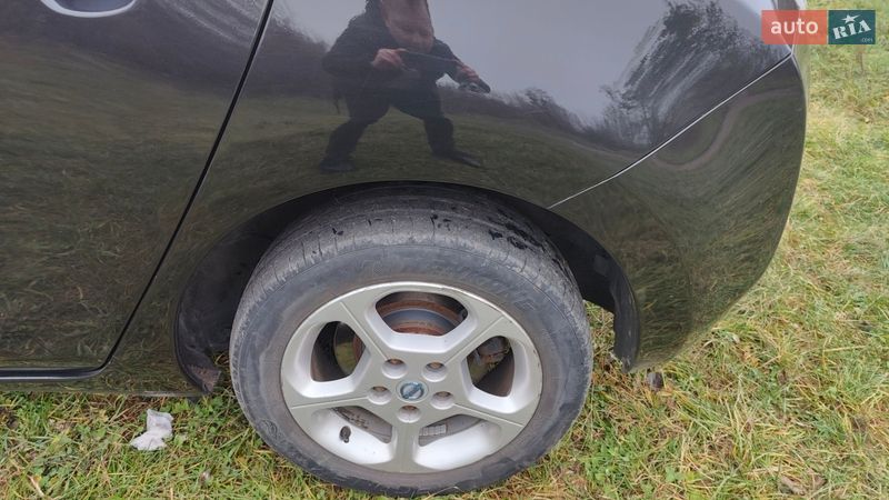 Хэтчбек Nissan Leaf 2014 в Житомире