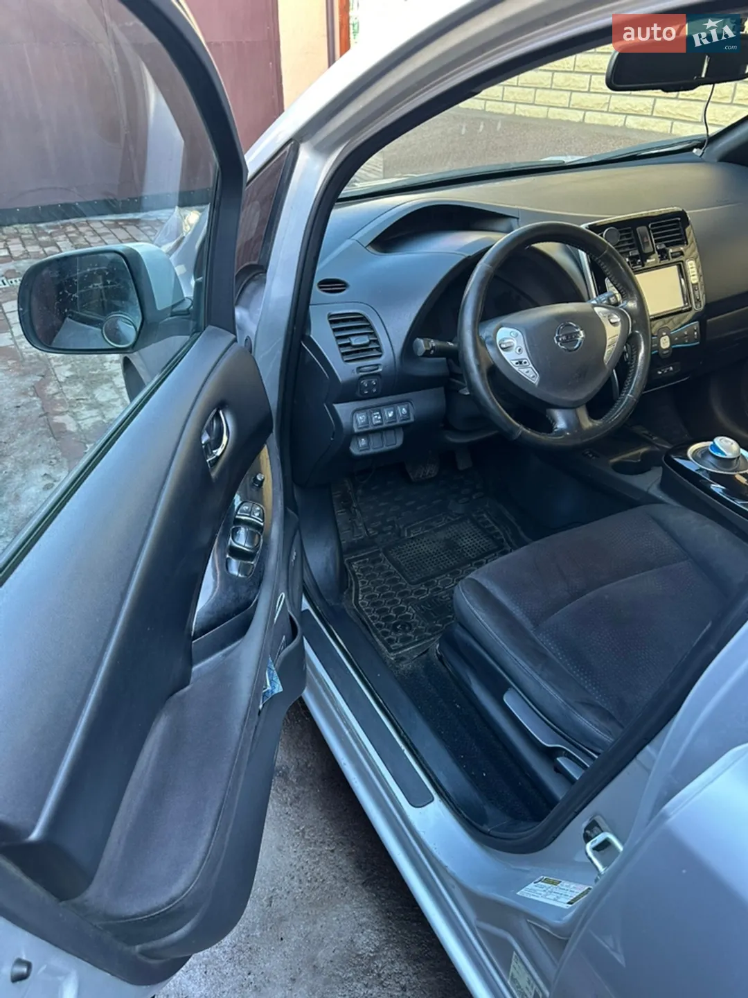 2013 Nissan Leaf - мініатюра 11