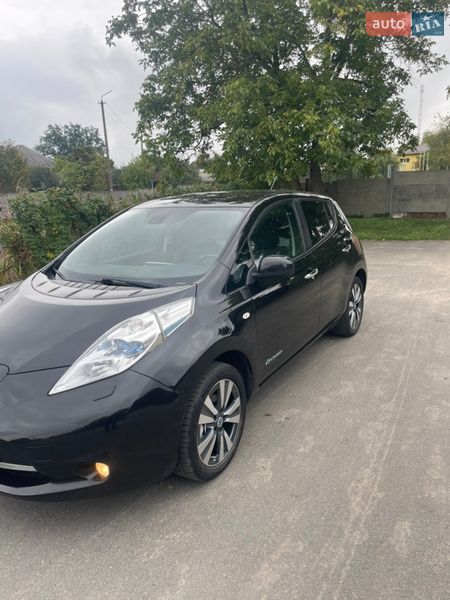 Хетчбек Nissan Leaf 2013 в Києві