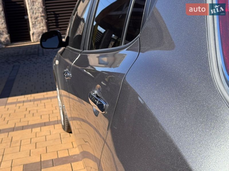 Хэтчбек Nissan Leaf 2014 в Виннице