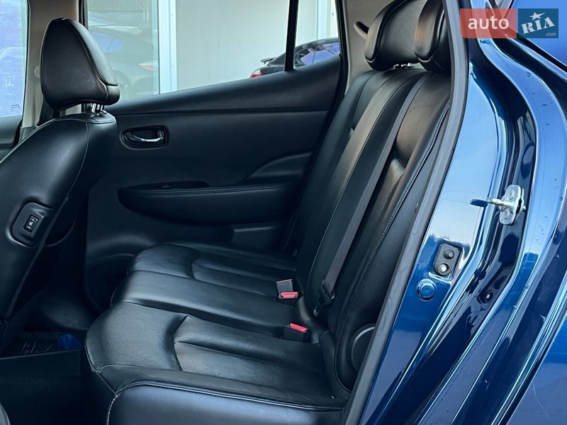 Хэтчбек Nissan Leaf 2016 в Одессе