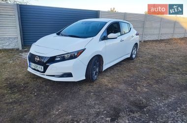 Хетчбек Nissan Leaf 2023 в Полтаві