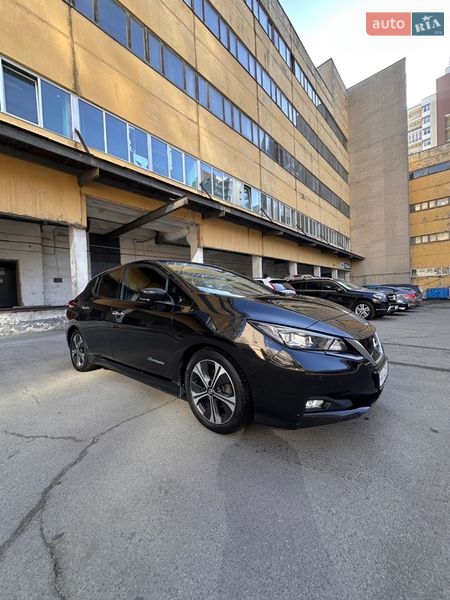 Хетчбек Nissan Leaf 2018 в Києві