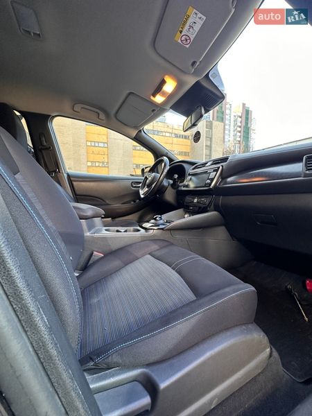 Хетчбек Nissan Leaf 2018 в Києві