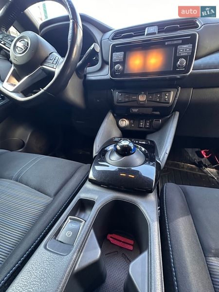 Хетчбек Nissan Leaf 2018 в Києві