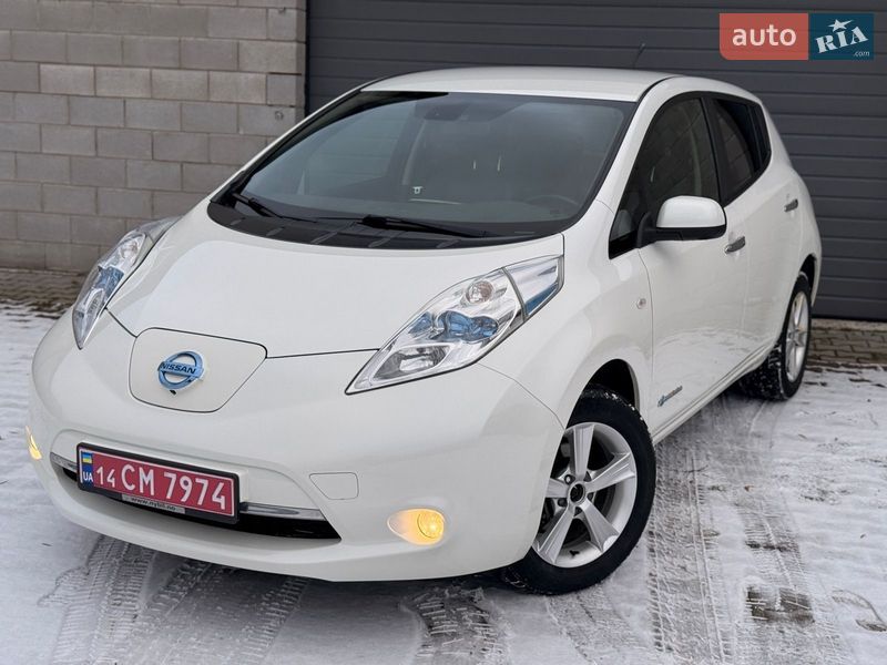 Хетчбек Nissan Leaf 2014 в Сарнах