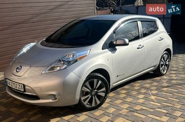 Хэтчбек Nissan Leaf 2015 в Киеве