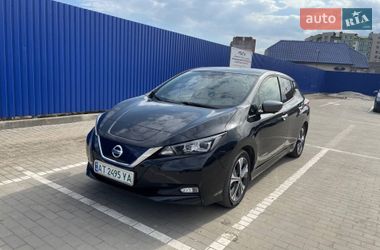 Хэтчбек Nissan Leaf 2019 в Калуше