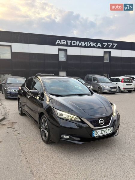 Хэтчбек Nissan Leaf 2021 в Львове