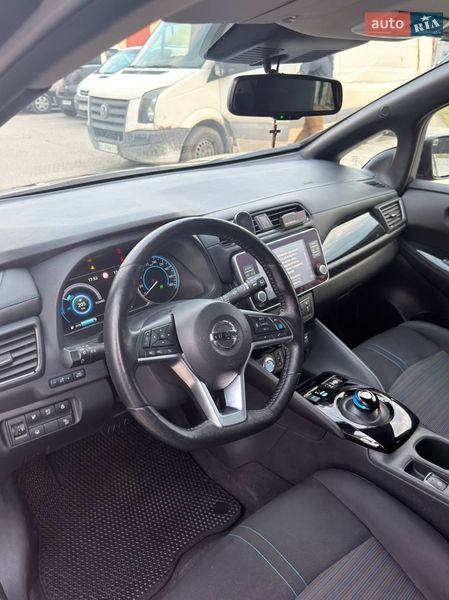 Хэтчбек Nissan Leaf 2021 в Львове