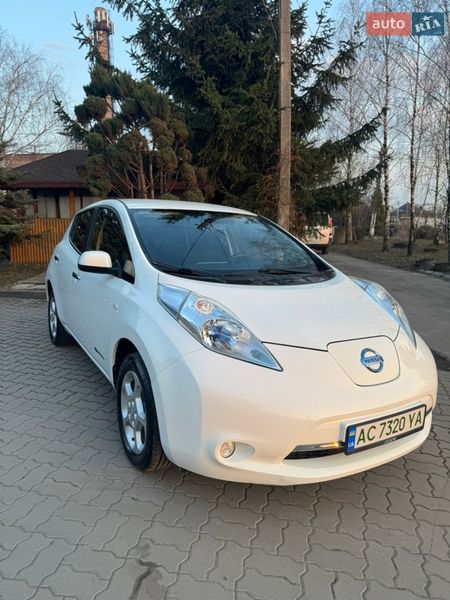 Хетчбек Nissan Leaf 2014 в Нововолинську