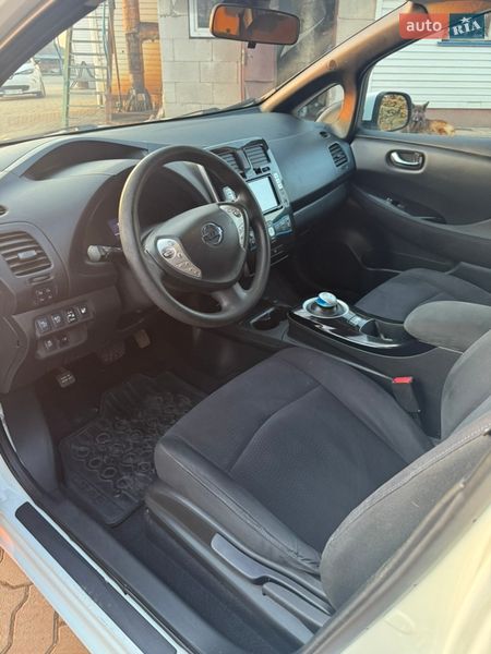 Хетчбек Nissan Leaf 2014 в Нововолинську