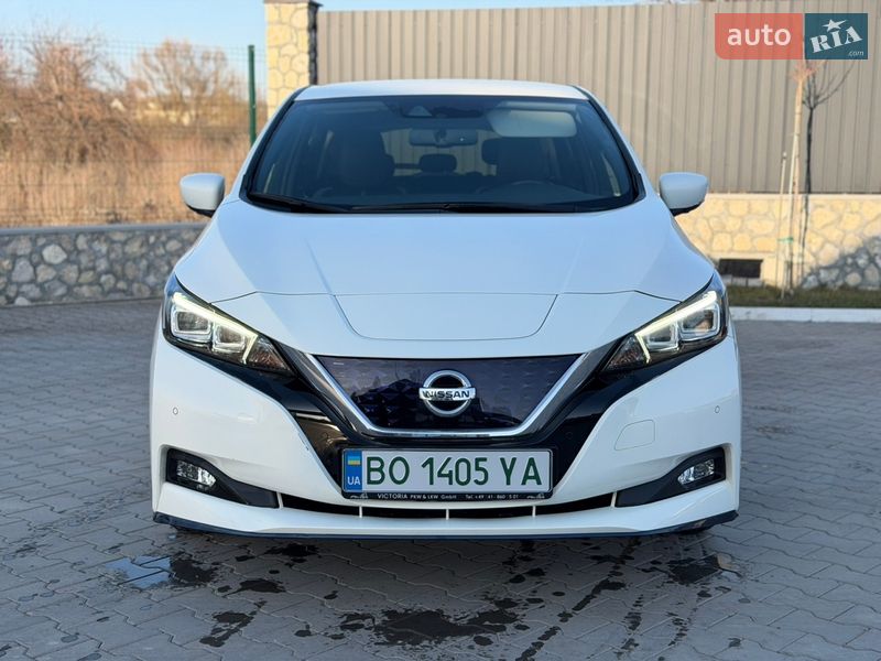 Хэтчбек Nissan Leaf 2021 в Тернополе