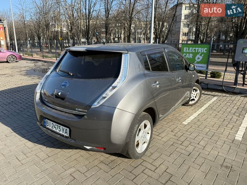 Хетчбек Nissan Leaf 2014 в Кременчуці