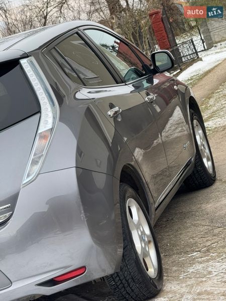 Хэтчбек Nissan Leaf 2013 в Дрогобыче