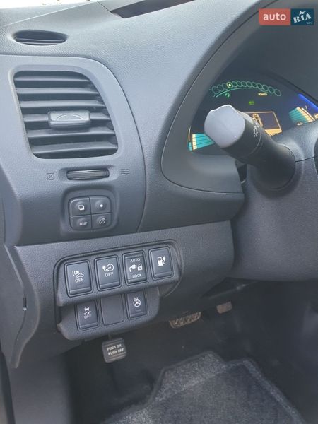 Хетчбек Nissan Leaf 2014 в Горі