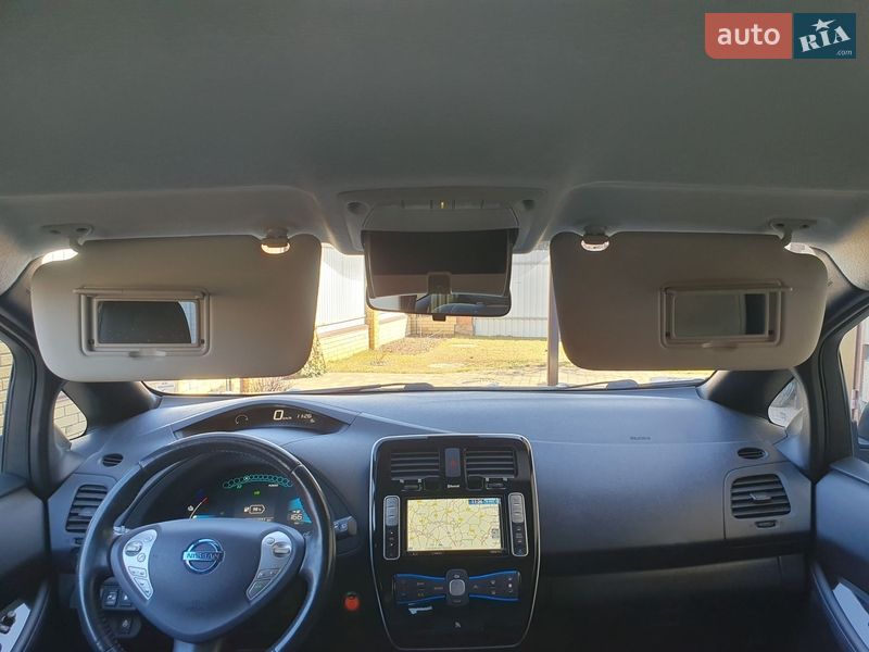 Хетчбек Nissan Leaf 2014 в Горі