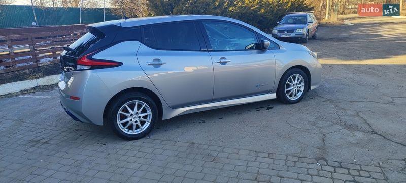 Хэтчбек Nissan Leaf 2018 в Харькове