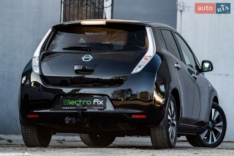 Хэтчбек Nissan Leaf 2017 в Львове