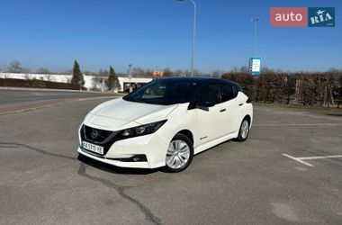 Хэтчбек Nissan Leaf 2017 в Киеве