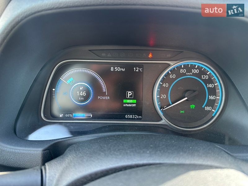 Хетчбек Nissan Leaf 2017 в Києві