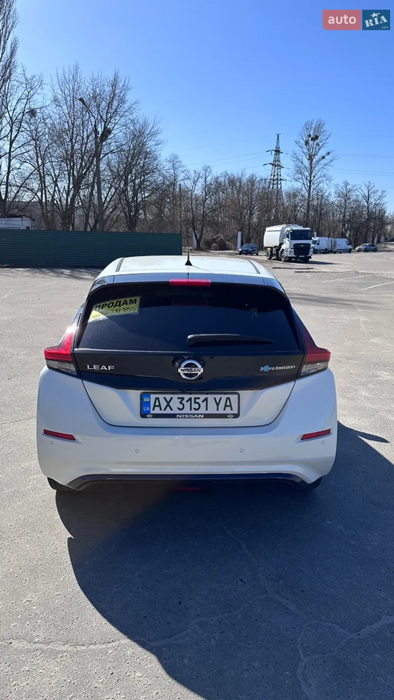 2020 Nissan Leaf - мініатюра 11