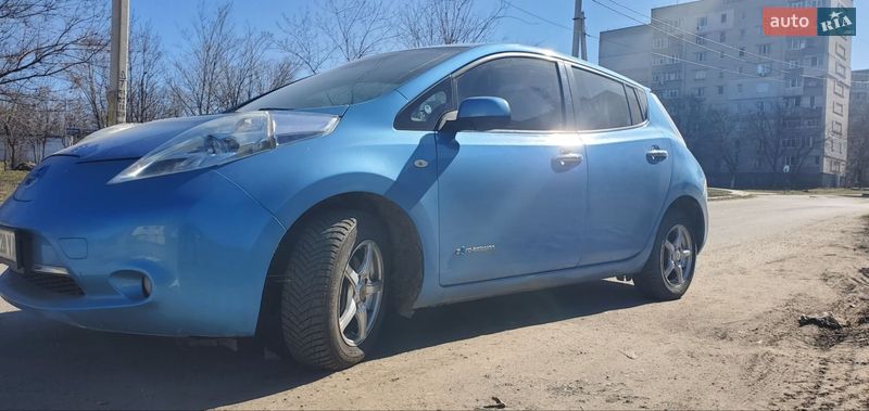 Хетчбек Nissan Leaf 2012 в Миколаєві