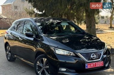 Хетчбек Nissan Leaf 2020 в Дубні