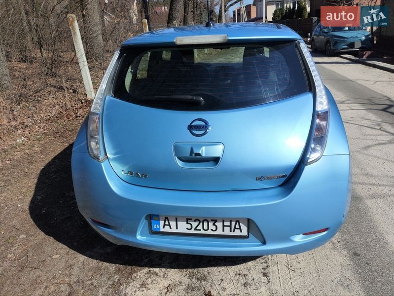 Хэтчбек Nissan Leaf 2014 в Ирпене