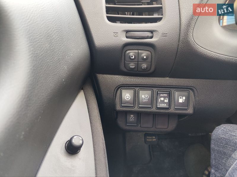 Хэтчбек Nissan Leaf 2014 в Ирпене