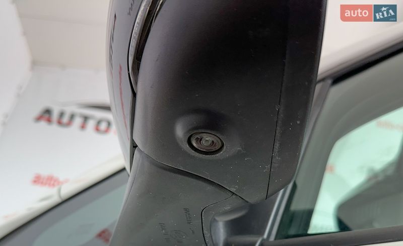 Хэтчбек Nissan Leaf 2018 в Львове