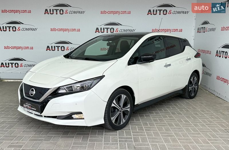 Хэтчбек Nissan Leaf 2018 в Львове