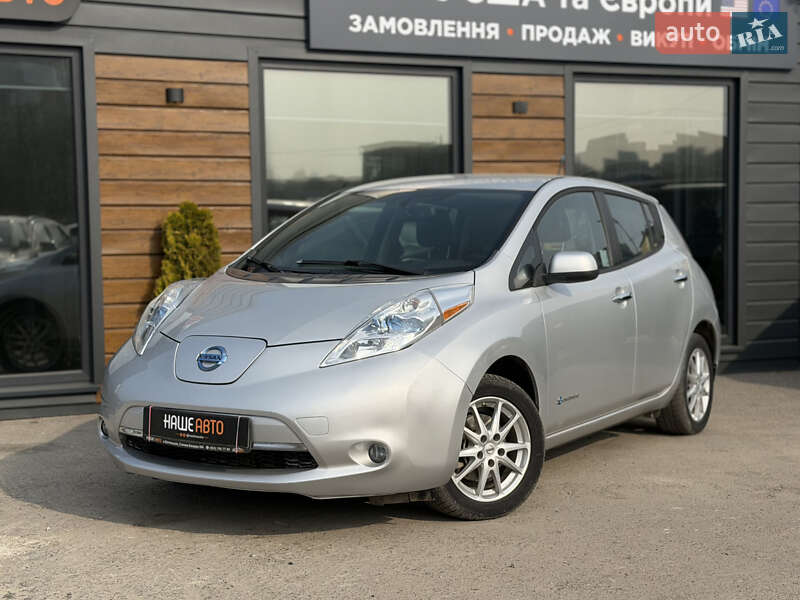 Хэтчбек Nissan Leaf 2013 в Шептицькому