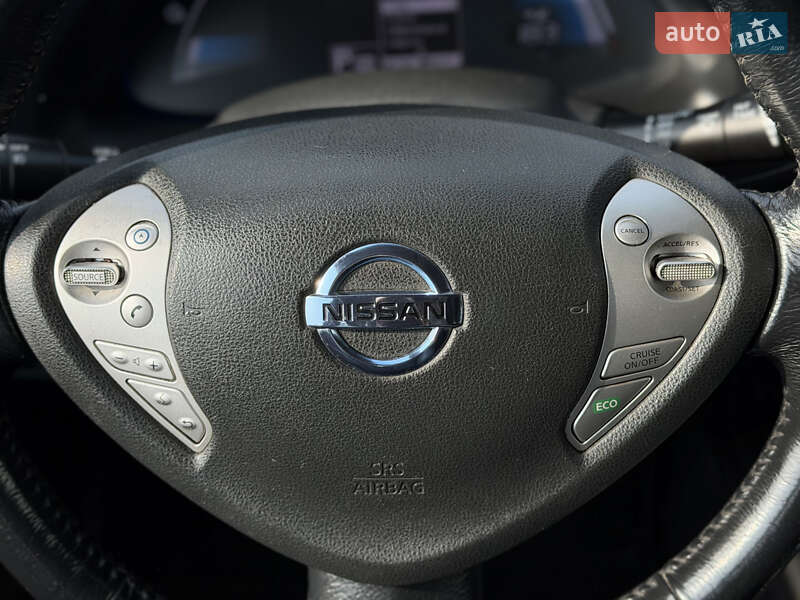 Хэтчбек Nissan Leaf 2013 в Шептицькому