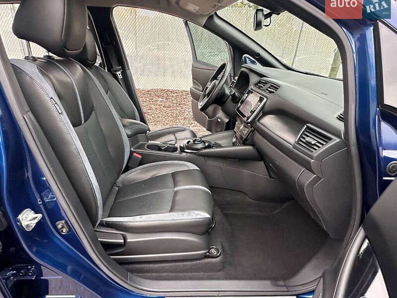Хетчбек Nissan Leaf 2022 в Львові