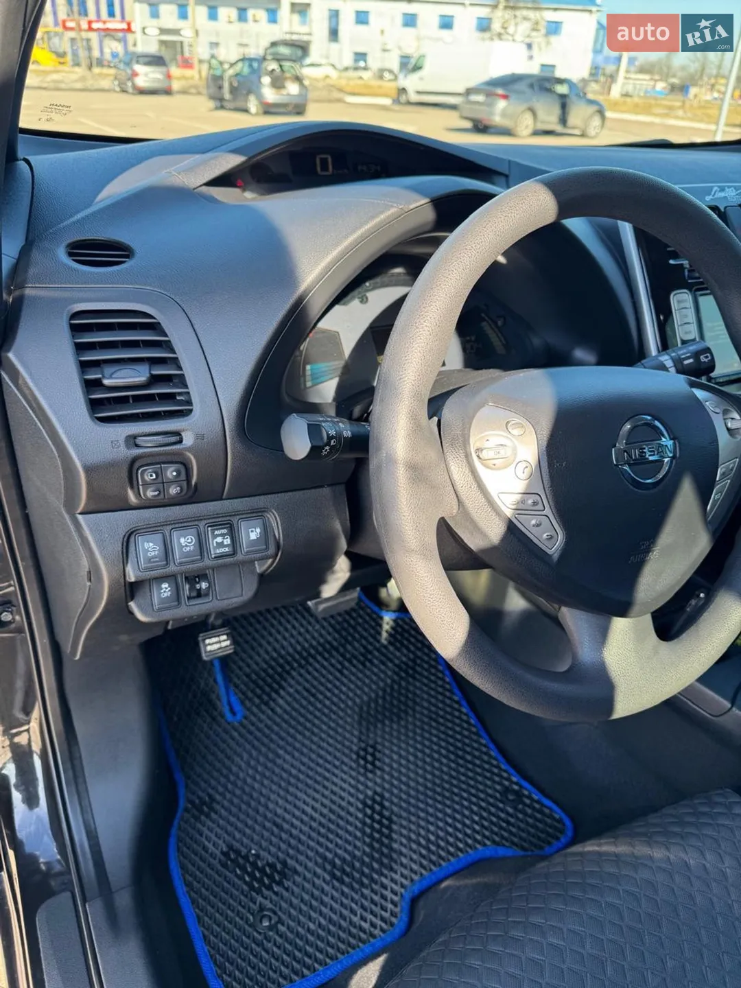 2017 Nissan Leaf - мініатюра 8