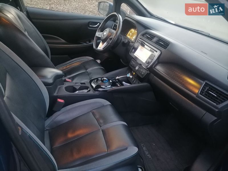 Хетчбек Nissan Leaf 2018 в Рівному