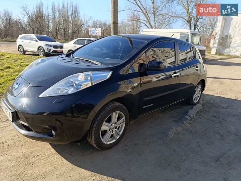 Nissan Leaf 2011