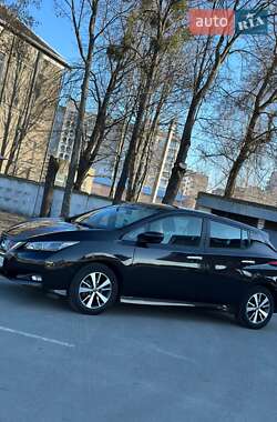 Хэтчбек Nissan Leaf 2021 в Житомире