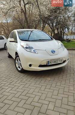 Хэтчбек Nissan Leaf 2012 в Мукачево