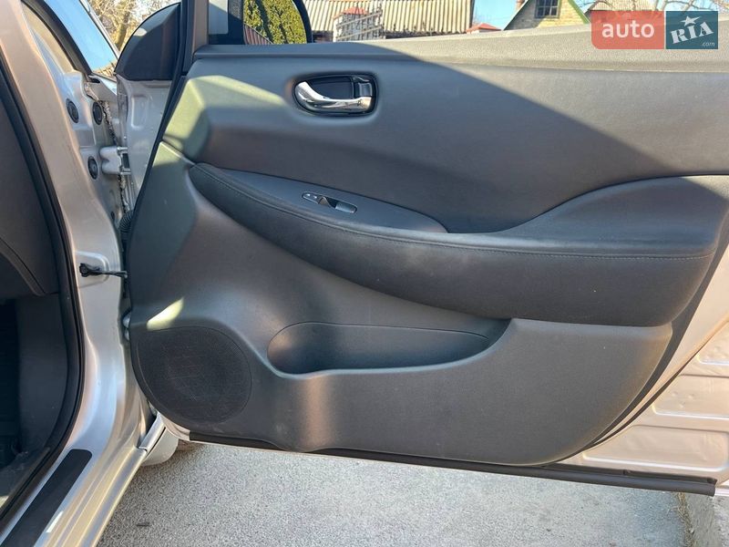 Хэтчбек Nissan Leaf 2017 в Киеве фото 11 Хэтчбек Nissan Leaf 2017 в Киеве