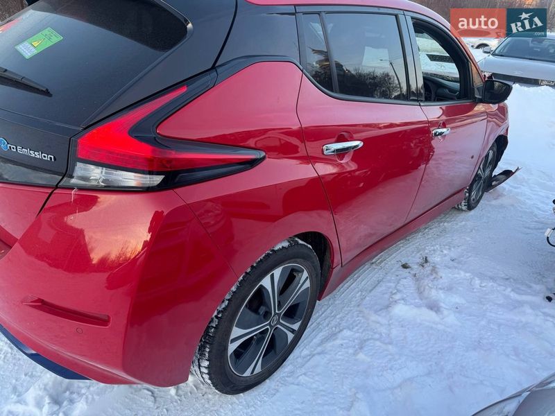 Хэтчбек Nissan Leaf 2020 в Ровно