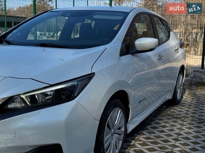 Хэтчбек Nissan Leaf 2019 в Виннице фото 30 Хэтчбек Nissan Leaf 2019 в Виннице