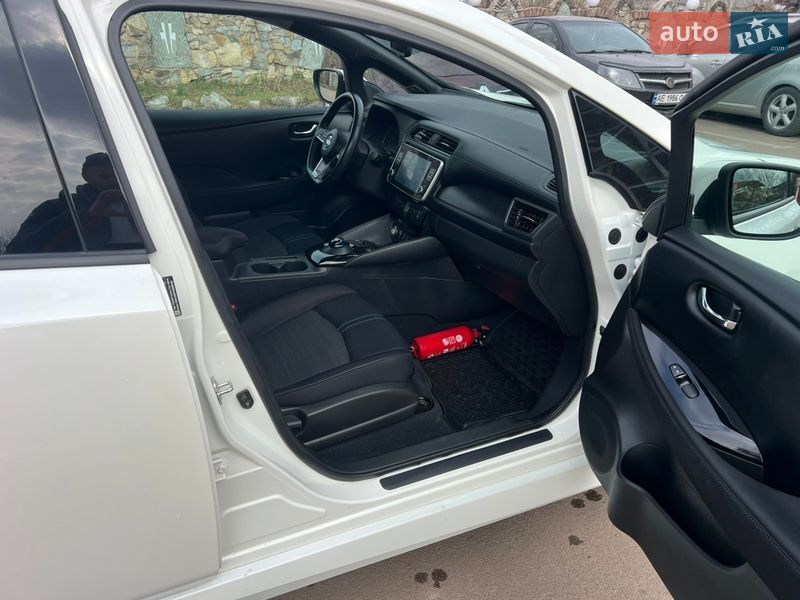 Хэтчбек Nissan Leaf 2021 в Ивано-Франковске фото 21 Хэтчбек Nissan Leaf 2021 в Ивано-Франковске