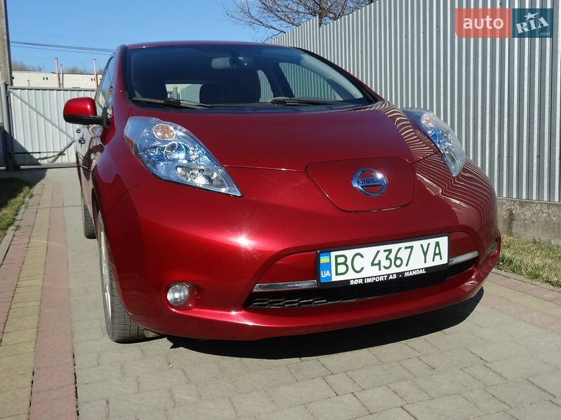 Хетчбек Nissan Leaf 2011 в Львові