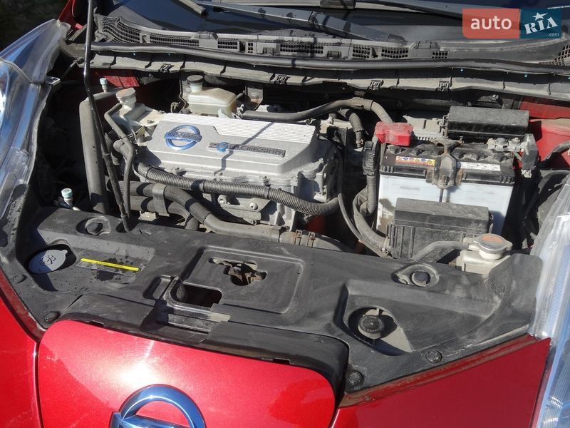 Хетчбек Nissan Leaf 2011 в Львові