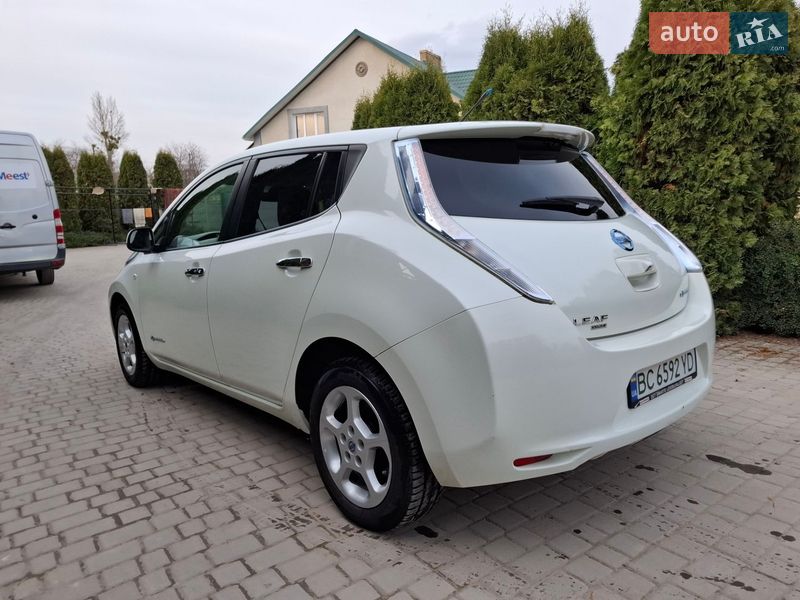 Хэтчбек Nissan Leaf 2013 в Золочеве фото 2 Хэтчбек Nissan Leaf 2013 в Золочеве